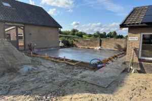 Betonvloer-aanbouw - gevlinderd